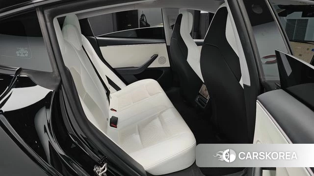 Tesla Model 3 2024 Черный из Кореи, фото 2