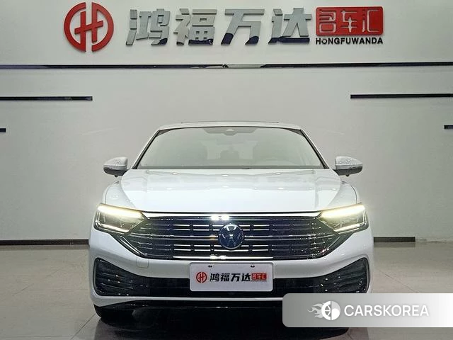 Volkswagen Sagitar 2023 Белый из Китая, фото 2