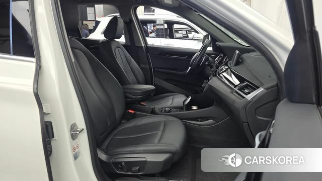 BMW X1 (F48) 2019 Белый из Кореи, фото 2