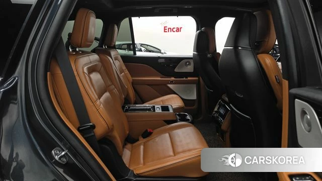 Lincoln Aviator 2nd generation 2022 Серый из Кореи, фото 2