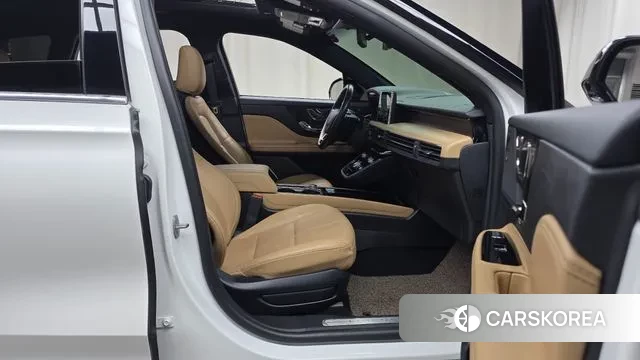 Lincoln Corsair 2022 Белый из Кореи, фото 2