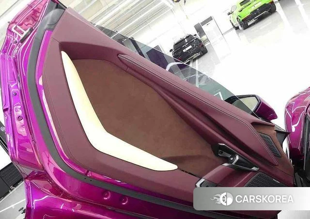 Lamborghini Revuelto 2026 Фиолетовый из Кореи, фото 2