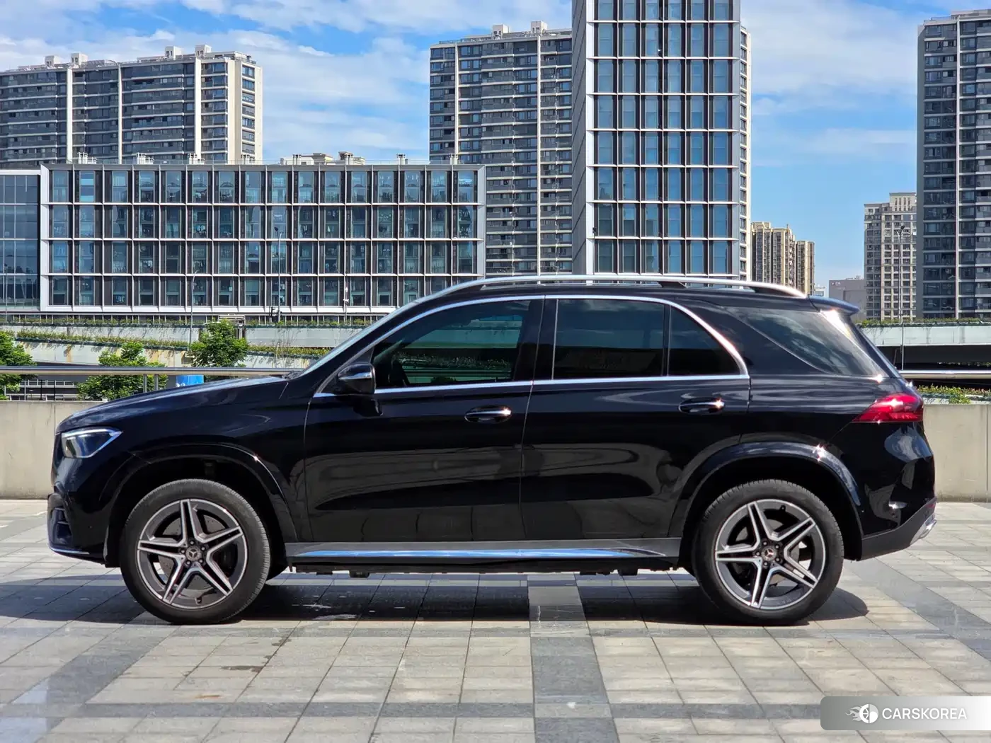 Mercedes-Benz GLE 2024 Черный из Китая, фото 2