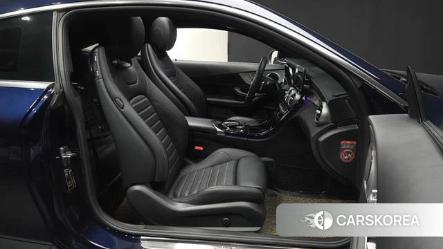 Mercedes-Benz C-Class W205 2019 Синий из Кореи, фото 2