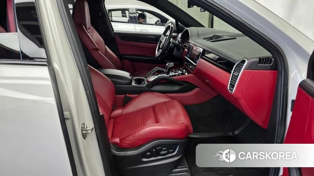 Porsche Cayenne (PO536) 2022 Белый из Кореи, фото 2