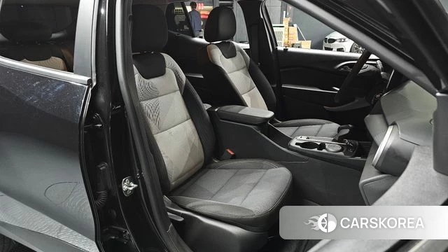 Chevrolet (GM Daewoo) Trax Crossover 2025 Черный из Кореи, фото 2