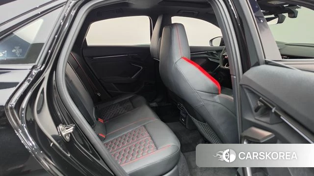 Audi RS3 (8Y) 2026 Черный из Кореи, фото 2