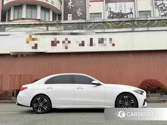 Mercedes-Benz C-class 2024 Белый из Китая, фото 2