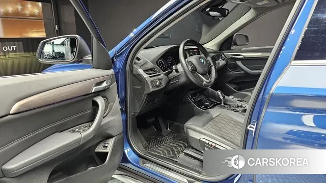 BMW X1 (F48) 2021 Синий из Кореи, фото 2