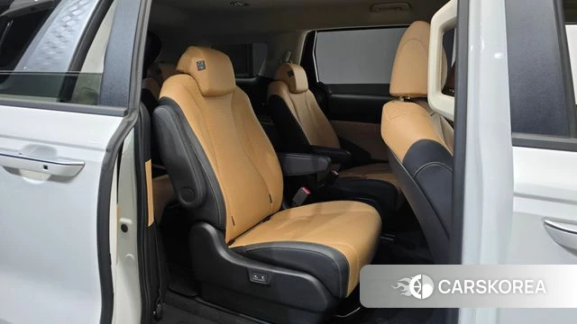 Kia Carnival 4th generation 2023 Белый из Кореи, фото 2