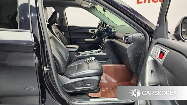 Ford Explorer 6th Generation 2020 Черный из Кореи, фото 2