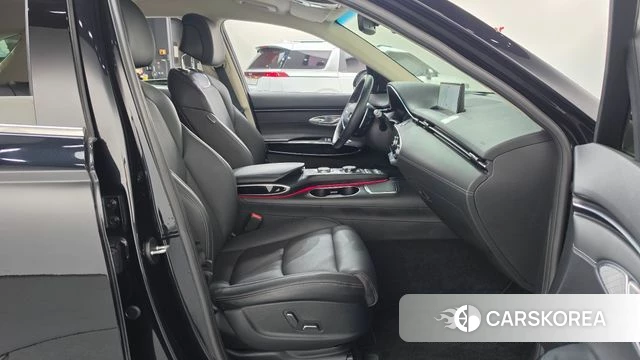 Genesis GV70 2022 Черный из Кореи, фото 2