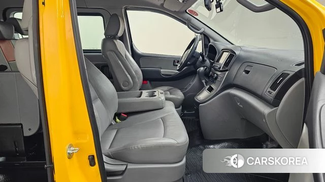 Hyundai The New Grand Starex 2021 Желтый из Кореи, фото 2