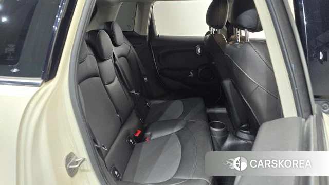 Mini Cooper 2020 Жемчужный цвет из Кореи, фото 2