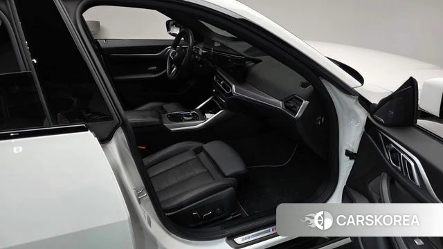 BMW i4 2024 Белый из Кореи, фото 2