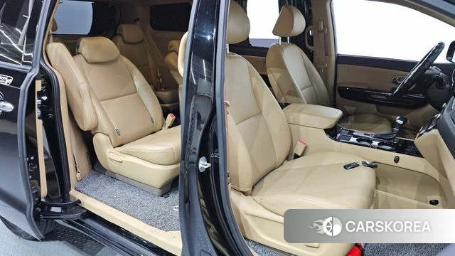 Kia The New Carnival 2018 Черный из Кореи, фото 2