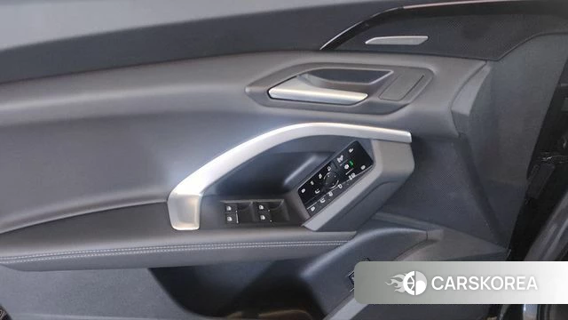 Audi Q5 (80A) 2025 Серый из Кореи, фото 2