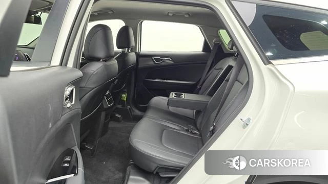 Kia Sportage 5th Generation 2023 Белый из Кореи, фото 2