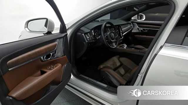 Volvo S90 2021 Серебряный из Кореи, фото 2