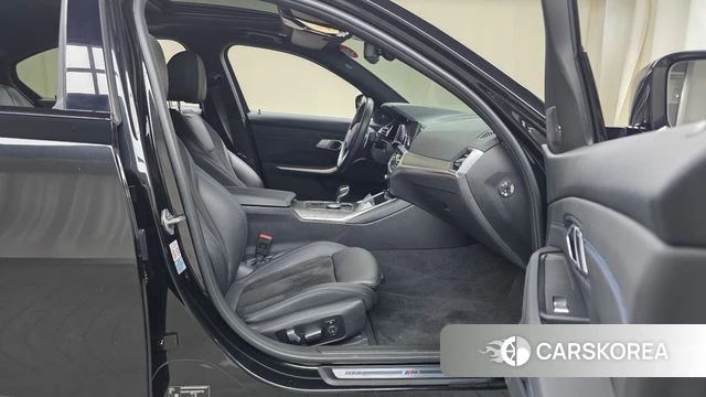 BMW 3 Series (G20) 2020 Черный из Кореи, фото 2