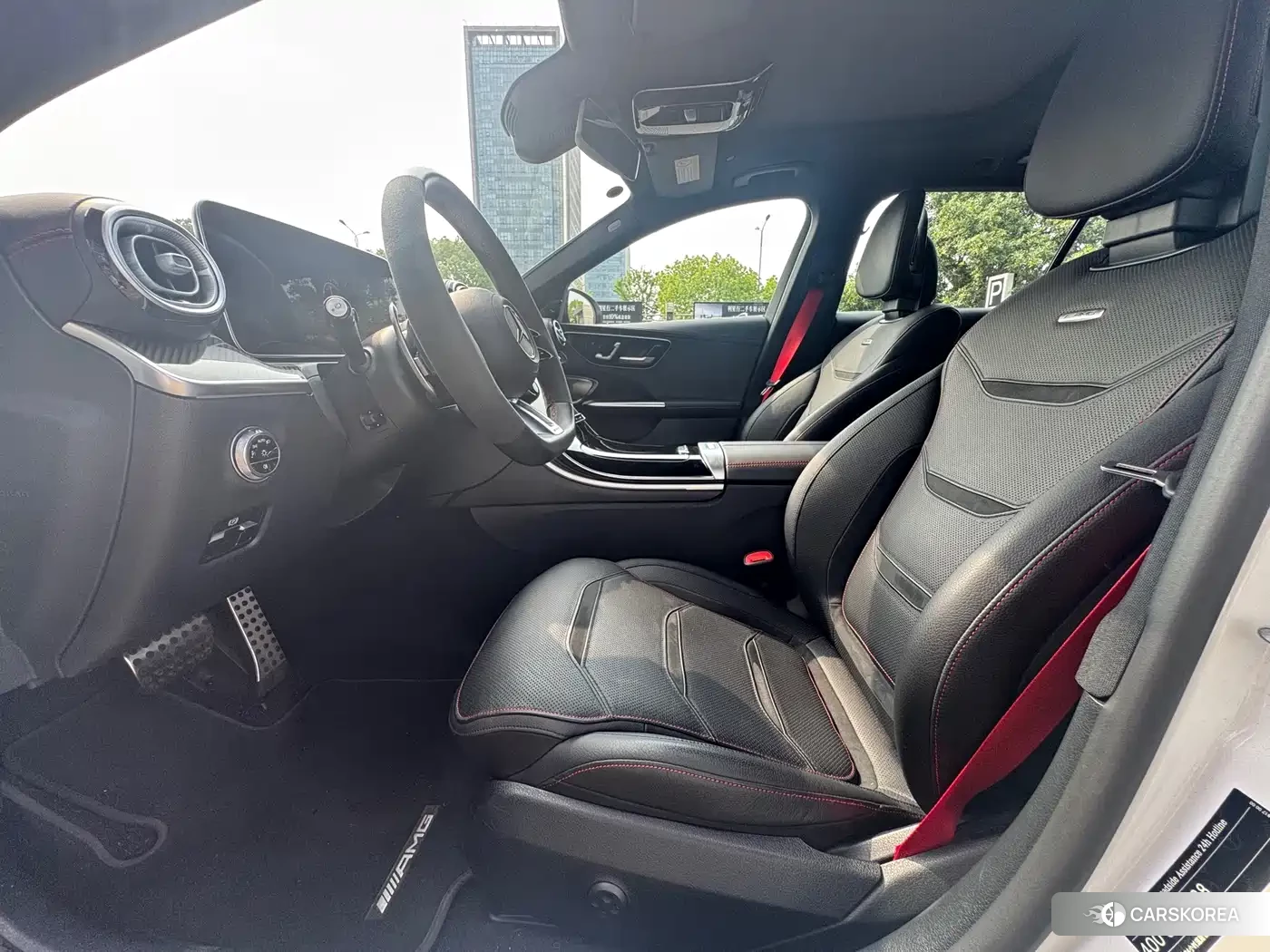 Mercedes-Benz AMG C-Class 2025 Белый из Китая, фото 2