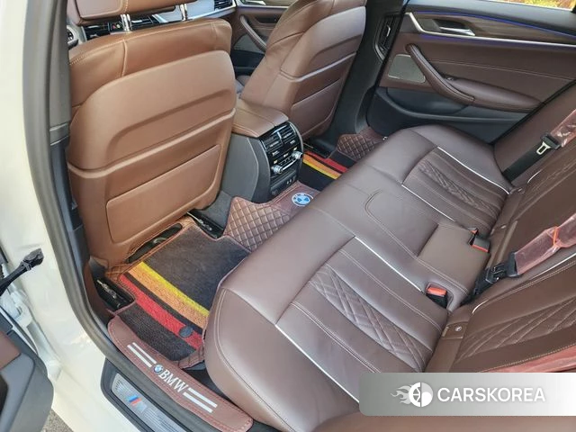 BMW 5 Series (G30) 2020 Белый из Кореи, фото 2