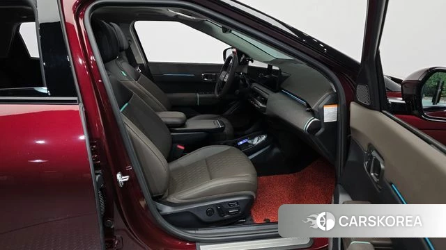 Kia EV4 2025 Красный из Кореи, фото 2
