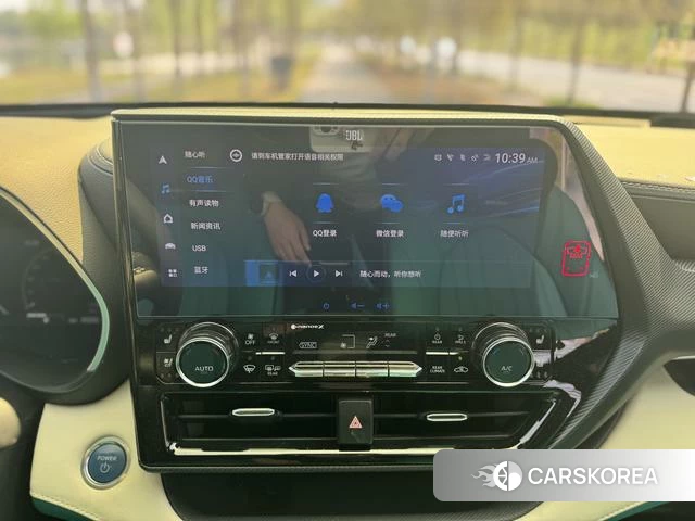 Toyota Crown 2023 Черный из Китая, фото 2