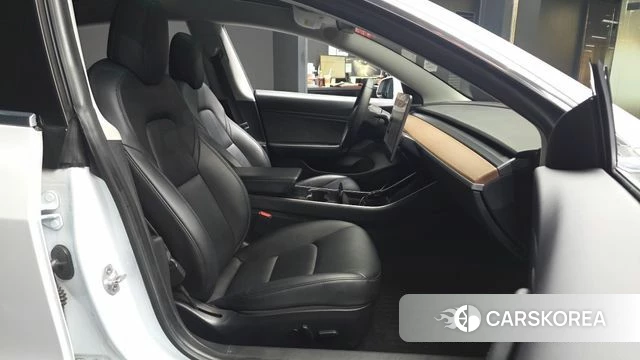 Tesla Model 3 2020 Белый из Кореи, фото 2