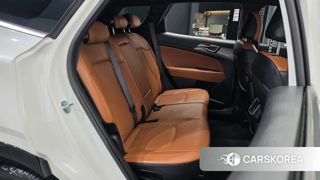 Kia Sportage 5th Generation 2023 Белый из Кореи, фото 2