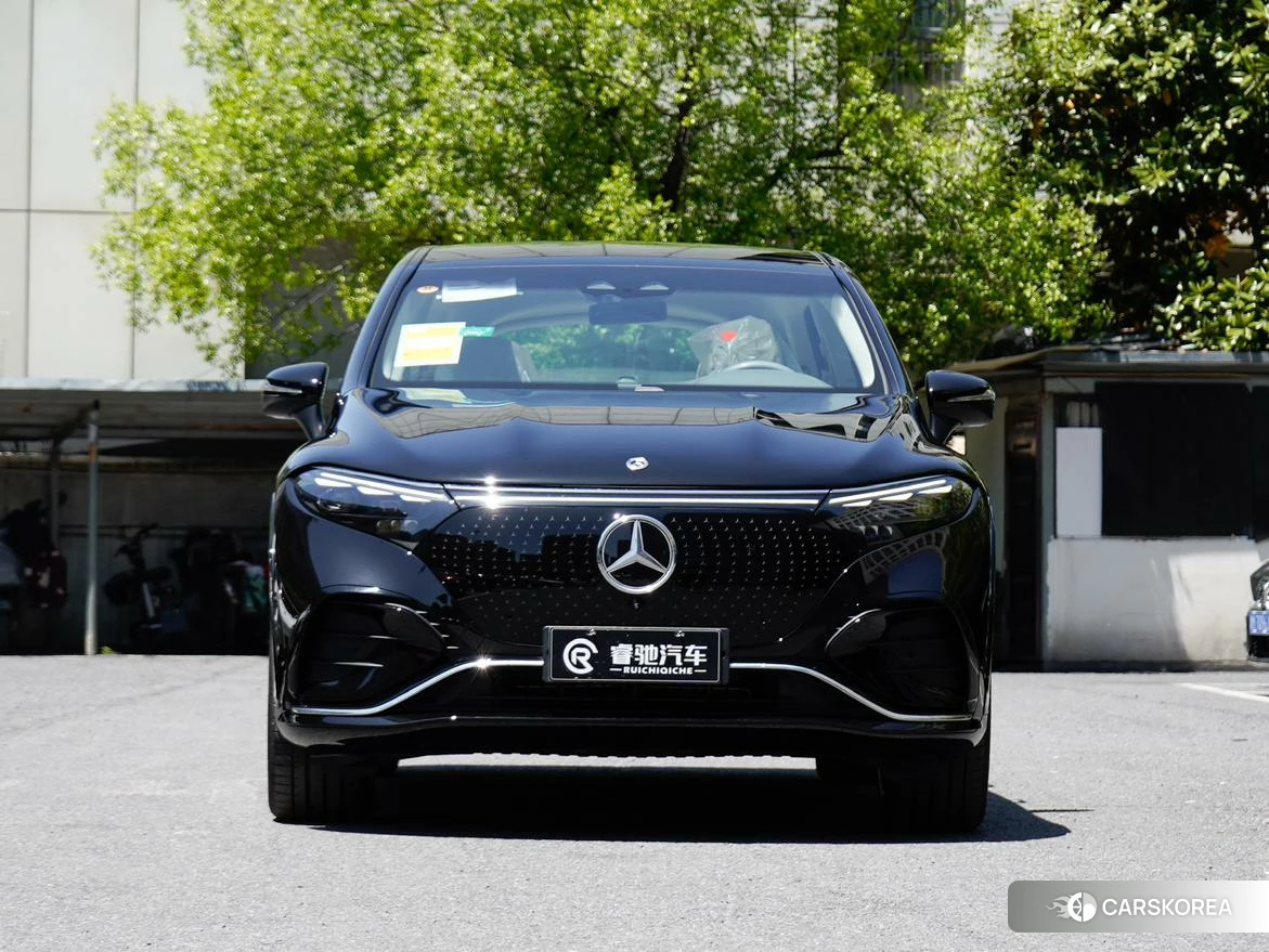 Mercedes-Benz EQS 2025 Черный из Китая, фото 2