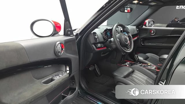 Mini Cooper S Countryman 2023 Темно-зеленый из Кореи, фото 2