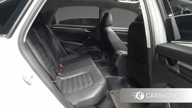 Volkswagen The New Passat 2018 Белый из Кореи, фото 2