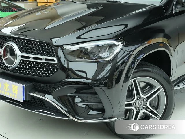 Mercedes-Benz GLE 2024 Черный из Китая, фото 2