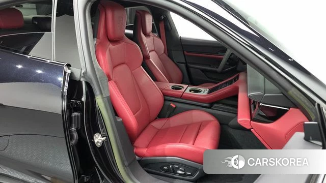 Porsche Taycan 2023 Черный из Кореи, фото 2