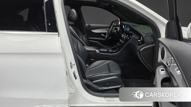 Mercedes-Benz GLC-Class X253 2021 Белый из Кореи, фото 2