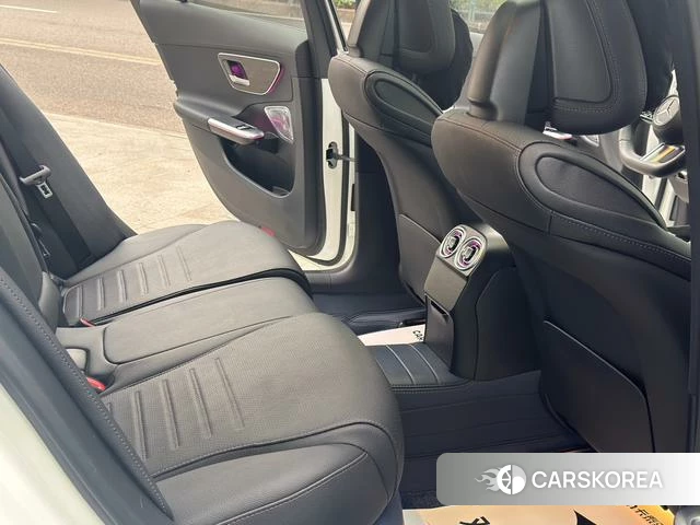 Mercedes-Benz C-class 2023 Белый из Китая, фото 2