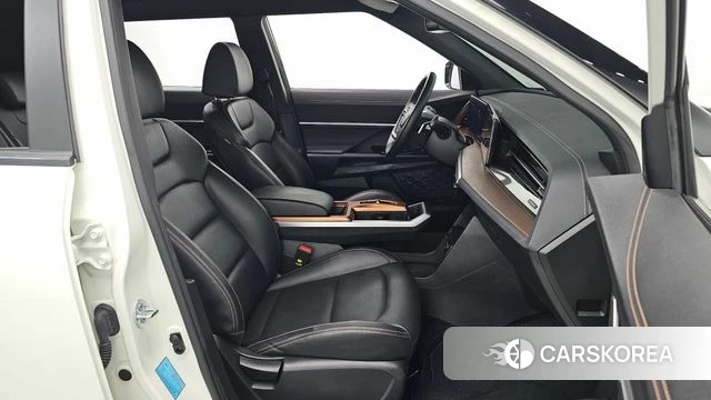 Ssangyong Torres EVX 2024 Белый из Кореи, фото 2