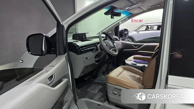 Hyundai Staria 2022 Белый из Кореи, фото 2