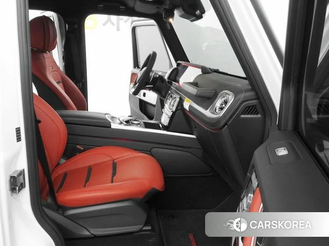 Mercedes-Benz G-Class W463b 2022 Белый из Кореи, фото 2