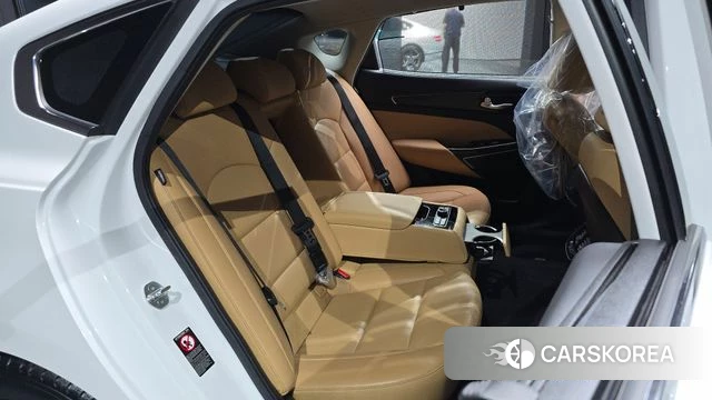 Kia K7 Premier Hybrid 2019 Белый из Кореи, фото 2