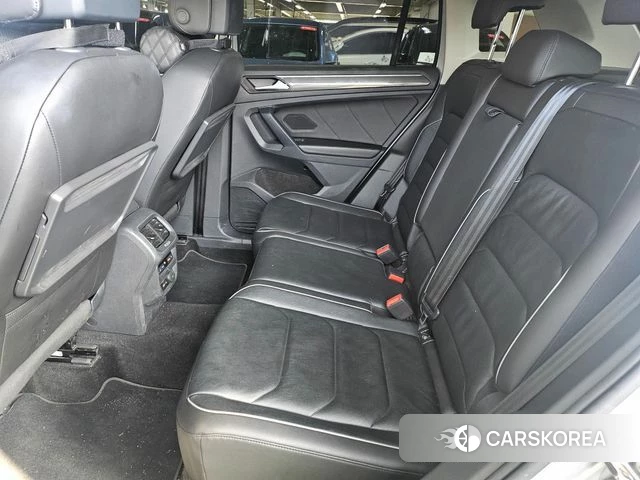 Volkswagen Tiguan second Generation 2020 Серебристо-серый из Кореи, фото 2