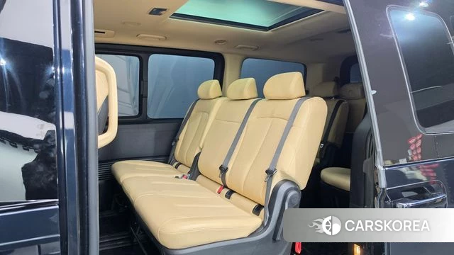 Hyundai Staria 2023 Синий из Кореи, фото 2