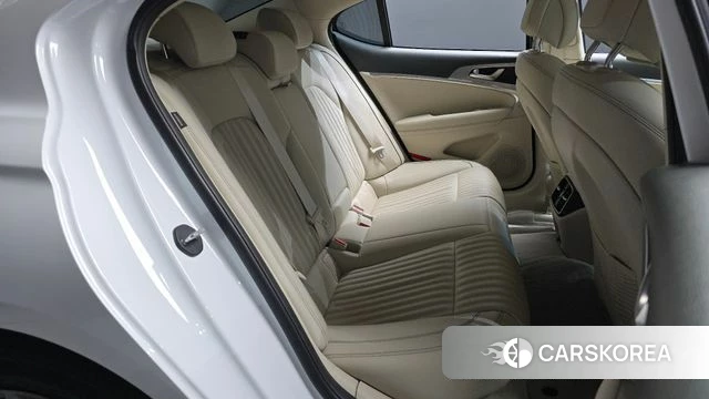 Genesis The New G70 2021 Белый из Кореи, фото 2