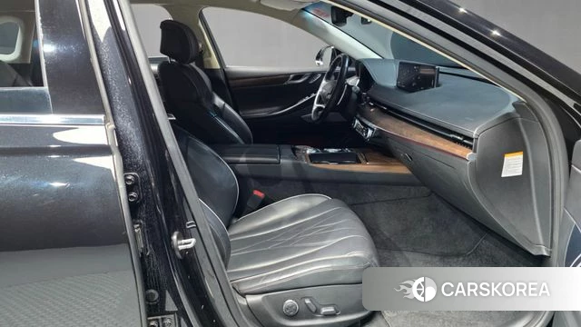 Genesis Electrified G80 (RG3) 2022 Черный из Кореи, фото 2