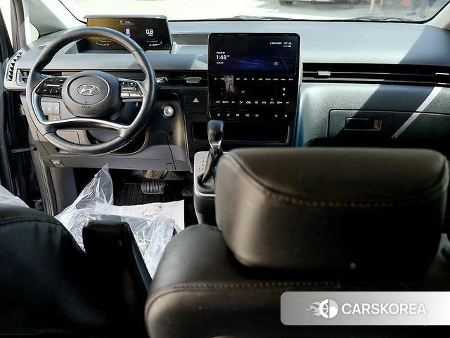 Hyundai Staria 2023 Серый из Кореи, фото 2
