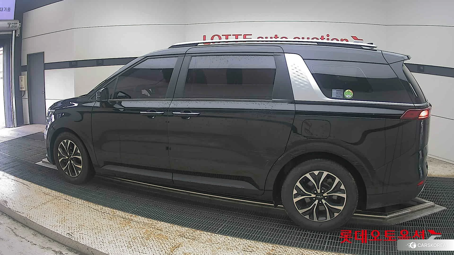 Kia Carnival 2022 Aurora Black Pearl из Кореи, фото 2
