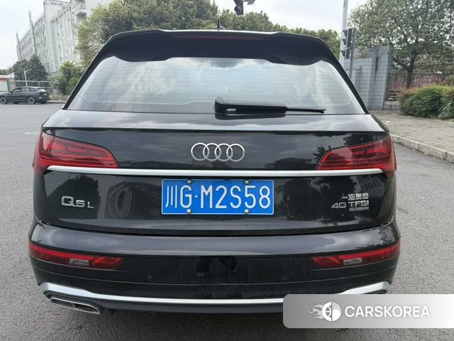 Audi Q5L 2023 Черный из Китая, фото 2
