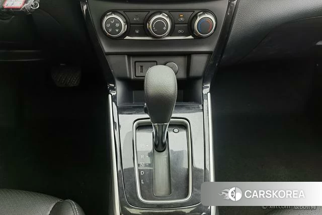 Nissan Sylphy 2021 Белый из Китая, фото 2