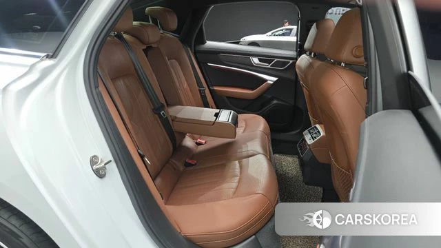 Audi A6 (C8) 2022 Белый из Кореи, фото 2